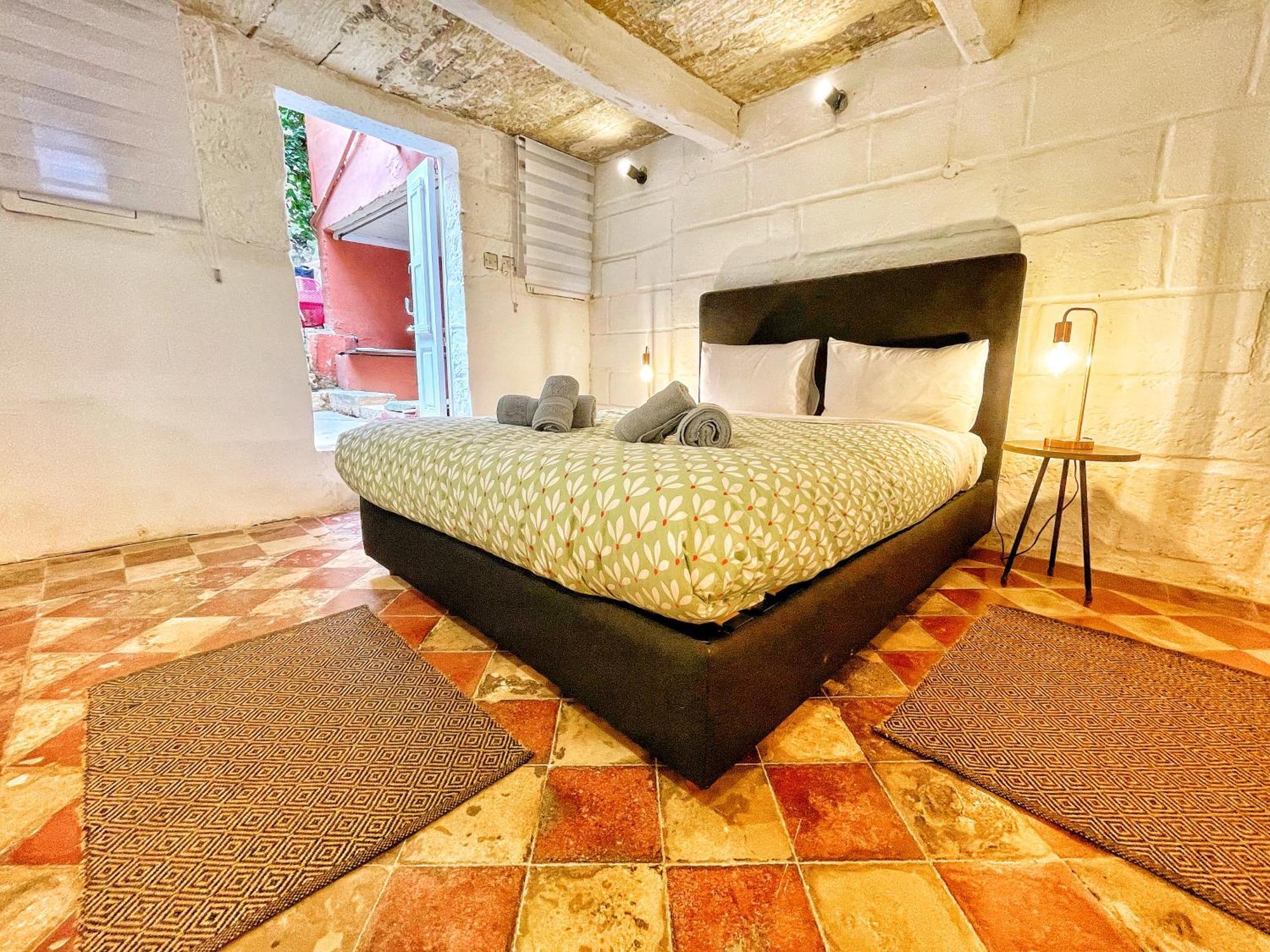 House Of Pomegranates By Holi Ξενοδοχείο Σλιέμα Εξωτερικό φωτογραφία
